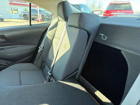 Used 2023 Toyota Corolla LE image 9