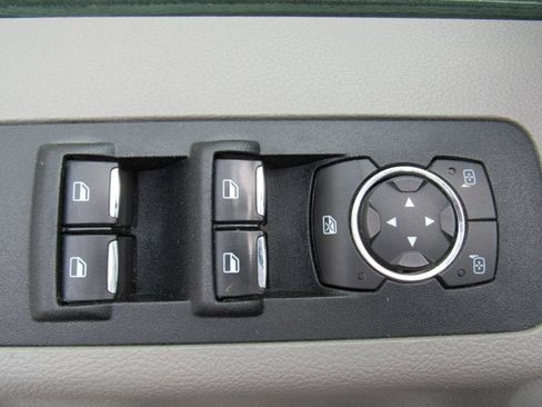 Used 2019 Ford F150 XLT w/ Equipment Group 302A Luxury AWD/4WD image 9