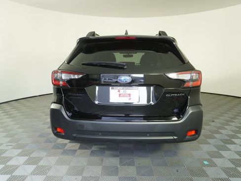 Certified 2025 Subaru Outback Onyx Edition AWD/4WD image 6