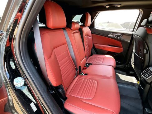 Used 2023 Kia Sportage SX image 20