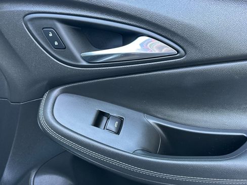 Used 2023 Buick Encore GX Preferred image 22