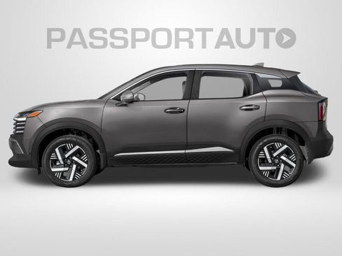 Used 2026 Nissan Kicks SV w/ SV Premium Package AWD/4WD image 4