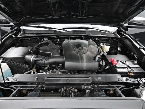 Certified 2023 Toyota Tacoma SR AWD/4WD image 20