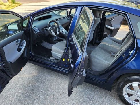 Used 2012 Toyota Prius Two image 21