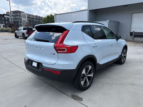 Used 2026 Volvo XC40 B5 Plus w/ Protection Package Premier AWD/4WD image 9