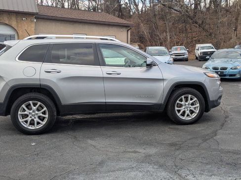 Used 2016 Jeep Cherokee Latitude image 13