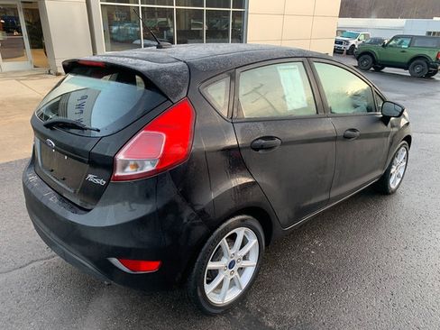 Used 2015 Ford Fiesta SE w/ Equipment Group 201A image 2