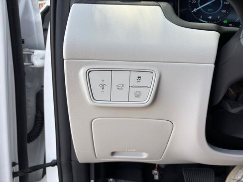 Used 2024 Hyundai Tucson Limited AWD/4WD image 14