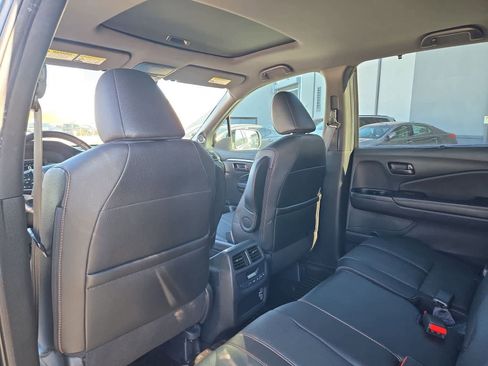 Used 2022 Honda Pilot TrailSport image 17