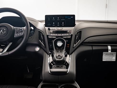 Certified 2025 Acura RDX SH-AWD image 29