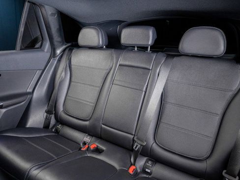 Certified 2026 Mercedes-Benz GLC 300 image 25