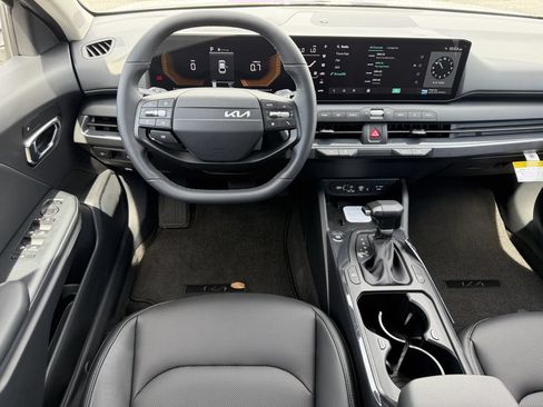New 2026 Kia K4 EX FWD image 17