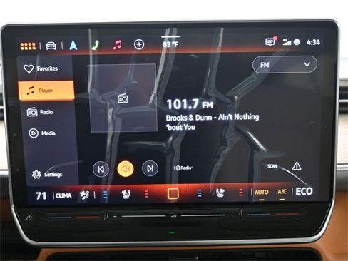 New 2025 Volkswagen ID. Buzz Pro S Plus image 4