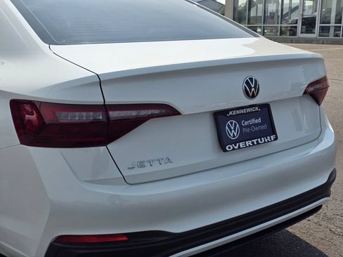 Certified 2023 Volkswagen Jetta Sport FWD image 7