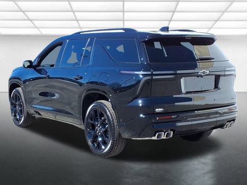 New 2026 Chevrolet Traverse RS image 3