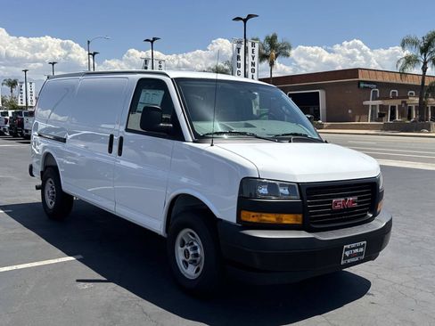 New 2026 GMC Savana 2500 w/ Driver Convenience Package RWD image 3