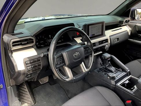 Used 2024 Toyota Tacoma TRD Off-Road AWD/4WD image 18