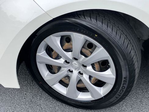Used 2021 Toyota Corolla LE FWD image 9