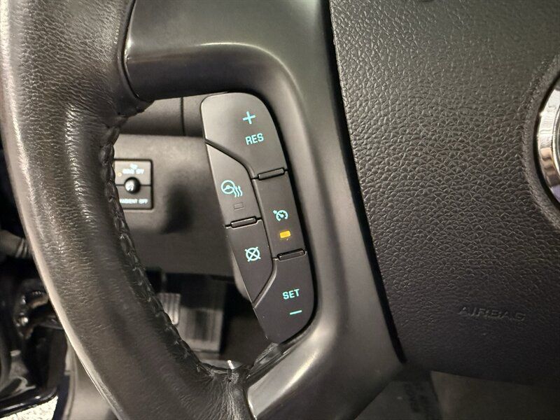 Used 2015 Buick Enclave Leather AWD/4WD image 26