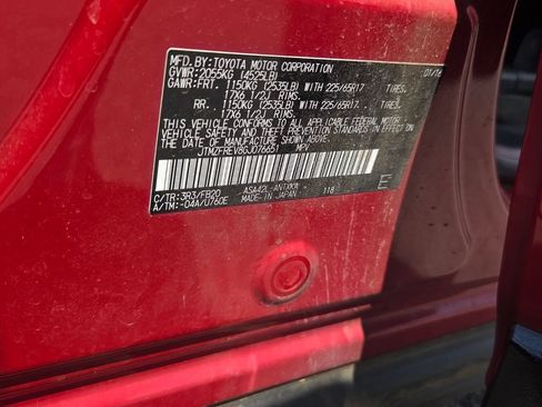 Used 2016 Toyota RAV4 LE FWD image 4