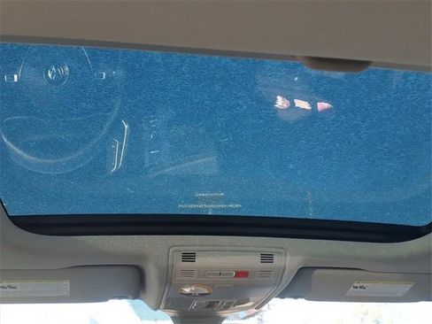 Used 2021 Volkswagen Jetta SEL Premium image 37