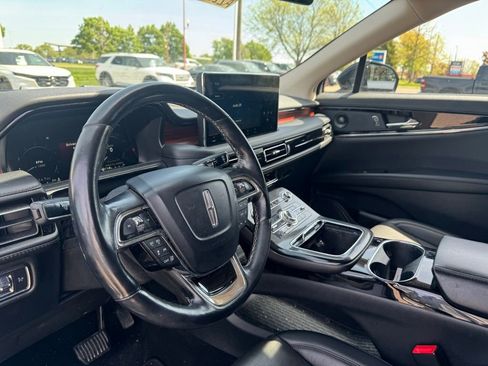 Certified 2022 Lincoln Nautilus Reserve w/ Equipment Group 201A AWD/4WD image 8