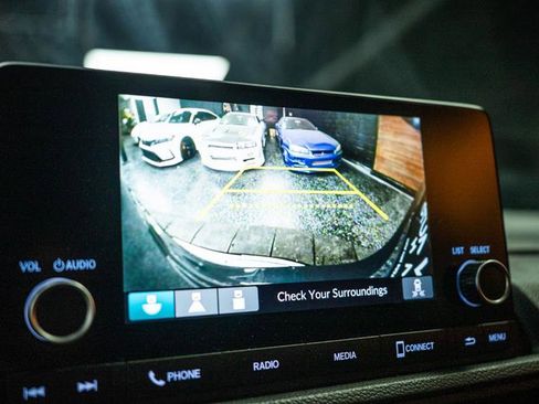 Used 2025 Honda CR-V EX image 21