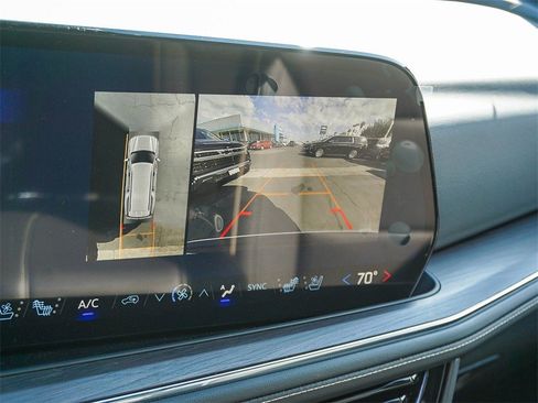 New 2026 Chevrolet Suburban Premier image 25