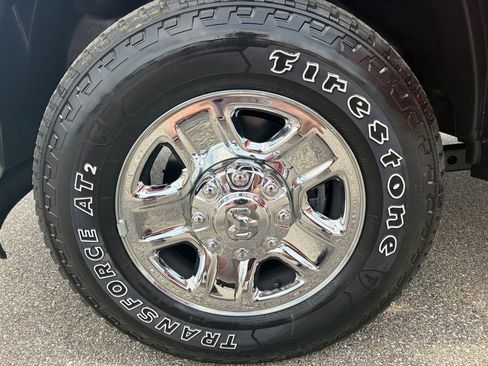 Used 2024 RAM 3500 Tradesman image 16