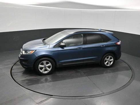 Used 2018 Ford Edge SE image 15