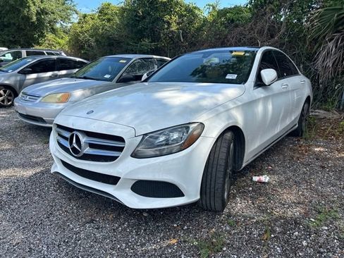 Used 2015 Mercedes-Benz C 300 Sedan image 1
