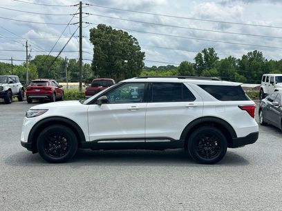 Used 2025 Ford Explorer Active
