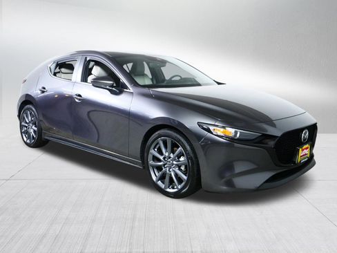 Used 2020 MAZDA MAZDA3 Hatchback FWD image 1