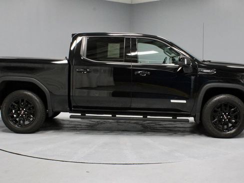 Used 2025 GMC Sierra 1500 Elevation w/ Preferred Package AWD/4WD image 11