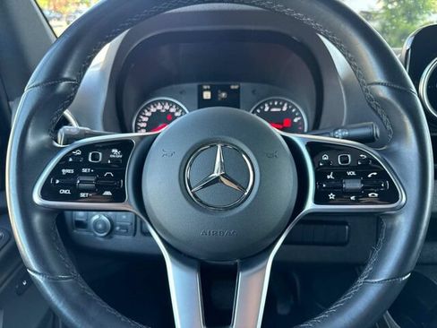 Used 2023 Mercedes-Benz Sprinter 2500 image 26