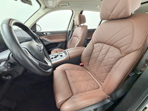 Used 2024 BMW X7 xDrive40i AWD/4WD image 30