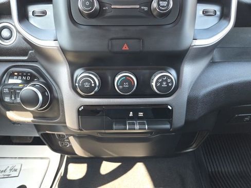 Used 2019 RAM 1500 Big Horn AWD/4WD image 26