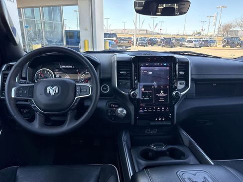 Used 2025 RAM 1500 Laramie image 15