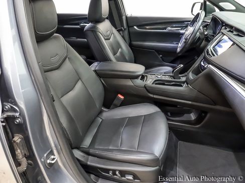 Used 2021 Cadillac XT5 Premium Luxury image 32