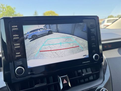 Used 2022 Toyota Corolla LE FWD image 10