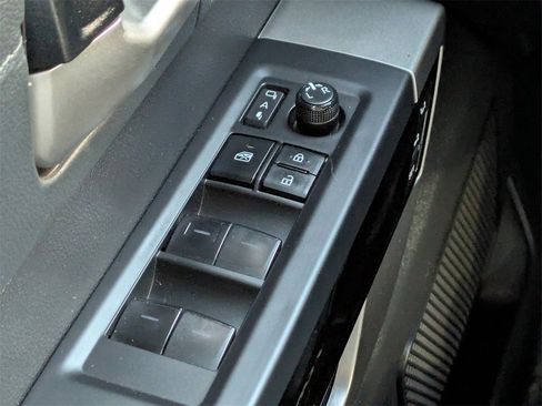 Used 2022 Toyota Tundra Limited image 26