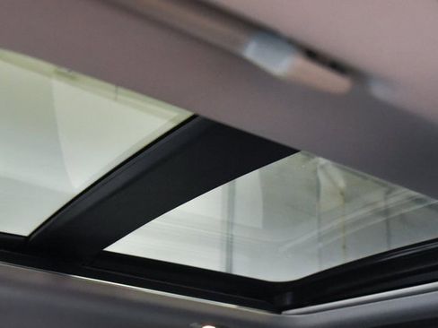 Used 2024 Mitsubishi Outlander SE Black Edition image 27