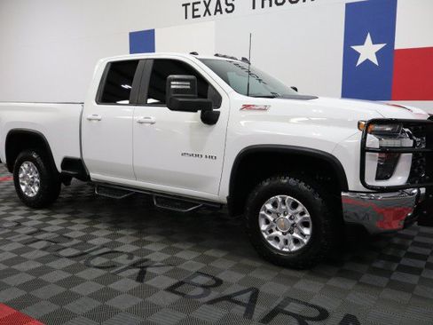 Used 2022 Chevrolet Silverado 2500 LT w/ Convenience Package AWD/4WD image 17