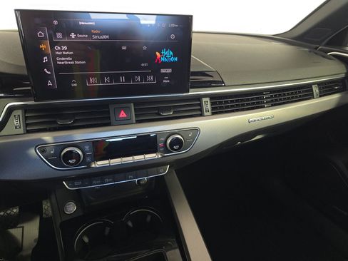 Used 2023 Audi A4 2.0T Premium Plus w/ Premium Plus Package image 4