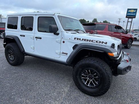 Used 2024 Jeep Wrangler Unlimited Rubicon w/ XTREMEE 35" Tire Package AWD/4WD image 6