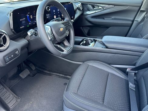 New 2025 Chevrolet Blazer EV LT image 10
