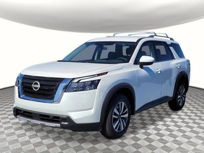 New 2025 Nissan Pathfinder SL
