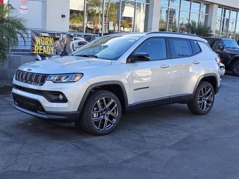 New 2026 Jeep Compass Latitude image 3