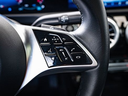 Certified 2025 Mercedes-Benz CLA 250 4MATIC image 25