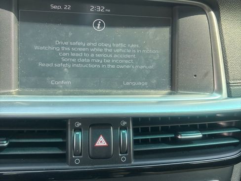 Used 2020 Kia Optima LX image 63